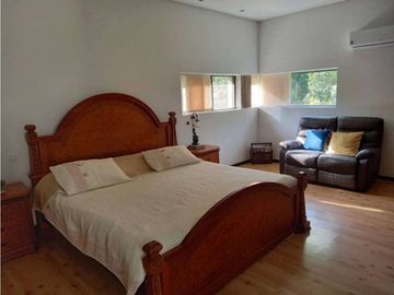 HERMOSA CASA CONDOMINIO LAS MERCEDES JAMUND