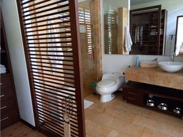 HERMOSA CASA CONDOMINIO LAS MERCEDES JAMUND