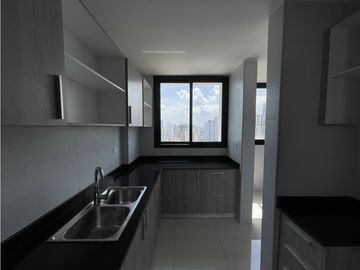 SEA CONFIABLE ALQUILA O ALQUILA CON OPCION A COMPRA PH CARRERAS TOWER