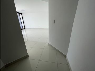 SEA CONFIABLE ALQUILA O ALQUILA CON OPCION A COMPRA PH CARRERAS TOWER