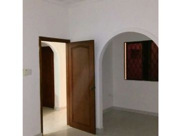 Se arrienda casa en el Barrio Pasatiempo