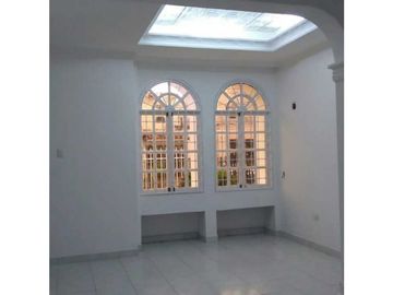 Se arrienda casa en el Barrio Pasatiempo