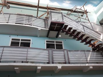 RUMAH KOST DINOYO KERAMIK KOTA MALANG