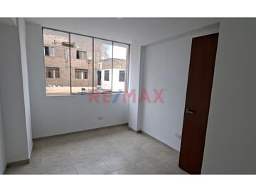 Departamento En Los Olivos A Pocos Pasos De La Panamericana Norte