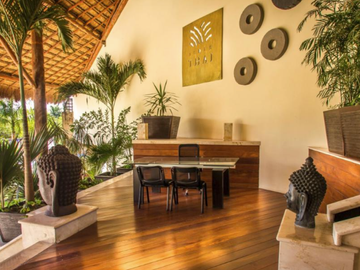 Condominio de lujo con alberca privada en Playa Mamita's