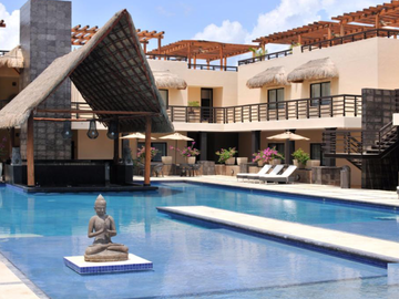 Condominio de lujo con alberca privada en Playa Mamita's