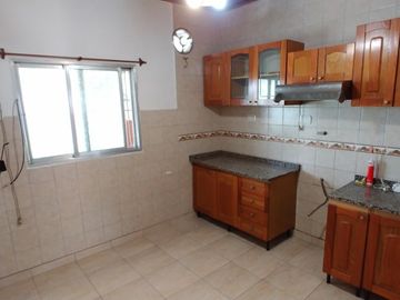 Casa PH en venta en Lanus Este