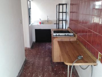 VENTA DE CASA EN CENTRO DE QUERÉTARO CON USO COMERCIAL.