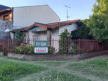 Chalet en venta en Villa Luzuriaga