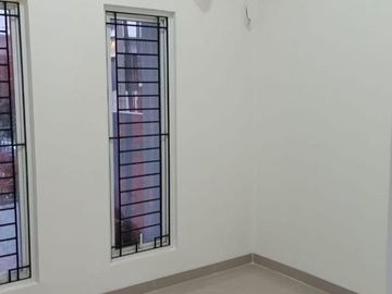 Dijual Rumah Kencana Loka sektor 12.5 Blok W Tangerang Baten Lokasi Strategis Bagus Siap Huni