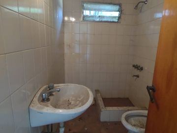 Casa en venta en Gregorio de Laferrere