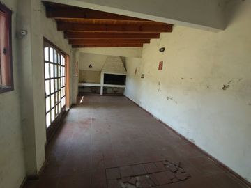 Casa en venta en Gregorio de Laferrere