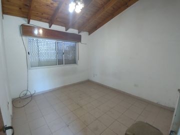 Casa en venta en Gregorio de Laferrere