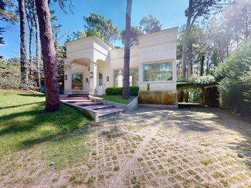 CARILO - Excelente propiedad en ALQUILER y VENTA - Consulte!