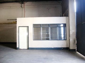 Warehouse for Rent 473 square meters in Banilad, Cebu City
