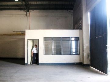 Warehouse for Rent 473 square meters in Banilad, Cebu City