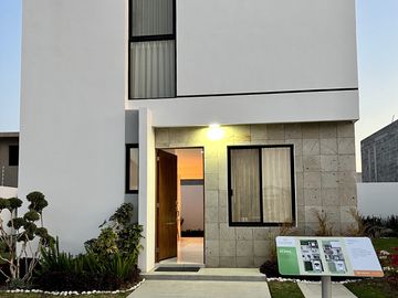 Hermosas casas en Pre- venta al sur poniente de la ciudad, aprovecha precio