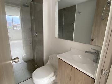 apartamento en arriendo en la cuenca. Cod A515422