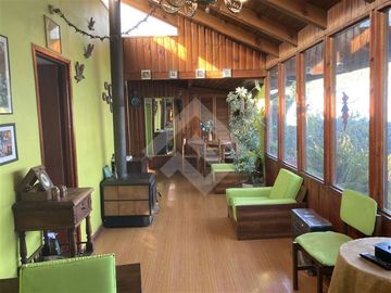Casa en Venta en Enrique Olivares y Rojas Magallanes