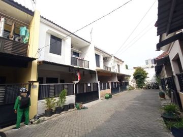 Rumah Dijual Lokasi 2 Lantai di Jl. Mojo, Gubeng Surabaya