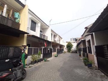 Rumah Dijual Lokasi 2 Lantai di Jl. Mojo, Gubeng Surabaya
