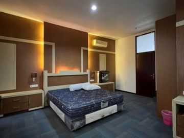 DIJUAL RUMAH MEWAH LUAS di Jl NIAGA DUTA RAYA, PONDOK INDAH