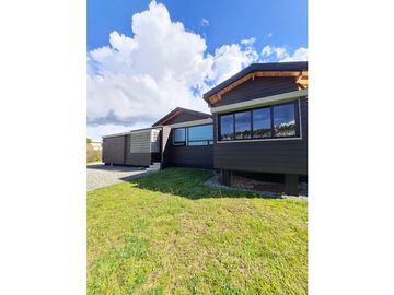 Casa Moderna en venta en Guatape el Peñol