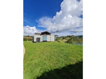 Casa Moderna en venta en Guatape el Peñol