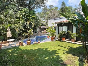 Venta casa Lomas de Atzingo - V293