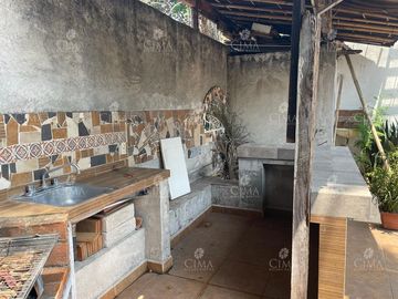 Venta casa Lomas de Atzingo - V293