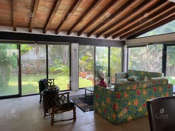 Venta casa Lomas de Atzingo - V293