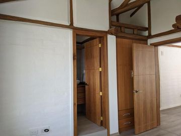 Hermosas casas estilo rústico, 3 dorm., 200m2, jardines, Tumbaco, Santa Rosa