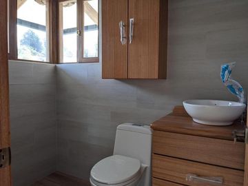 Hermosas casas estilo rústico, 3 dorm., 200m2, jardines, Tumbaco, Santa Rosa