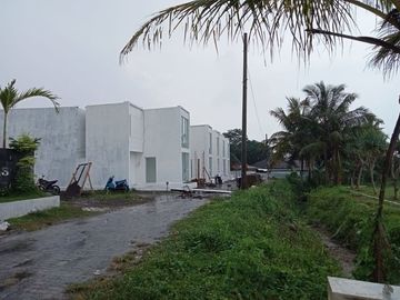 Rumah Mewah Dekat Kampus UII Jalan Kaliurang: Murah Banget
