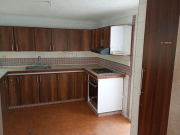 casa en venta en el ingenio ii. Cod V7660