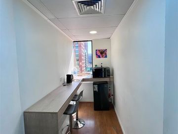 VENTA DERECHOS CENTRO MEDICO 6 BOX + RAYOS PROVIDENCIA