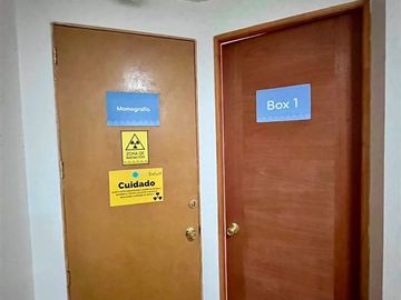 VENTA DERECHOS CENTRO MEDICO 6 BOX + RAYOS PROVIDENCIA