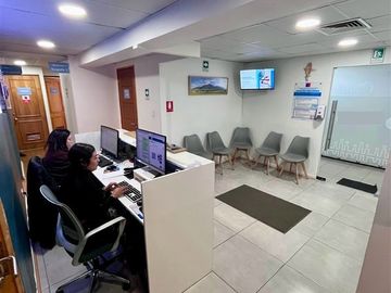 VENTA DERECHOS CENTRO MEDICO 6 BOX + RAYOS PROVIDENCIA