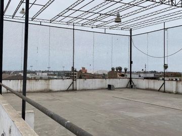 VENTA DE EXCLUSIVO LOCAL EN CHORRILLOS - AREA DE  1037 M2