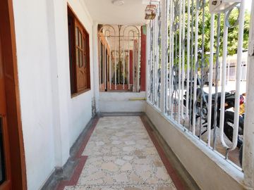 casa en venta en los almendros. Cod V86385