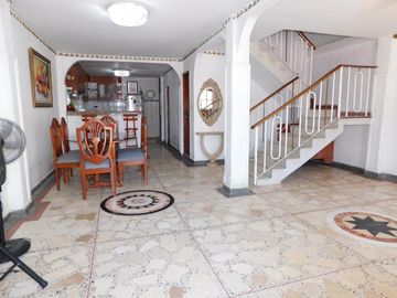 casa en venta en los almendros. Cod V86385