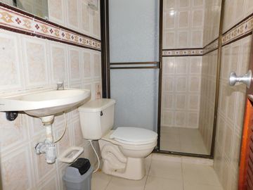 casa en venta en los almendros. Cod V86385