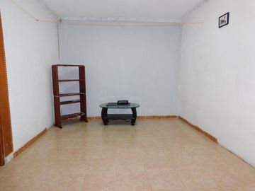casa en venta en los almendros. Cod V86385