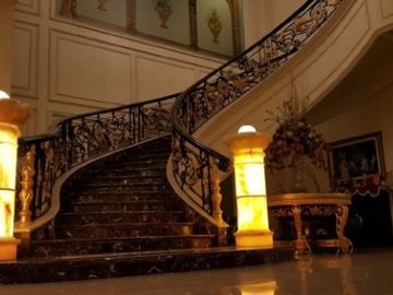 Rumah Mewah Dharmahusada Indah dkt Pakuwon City Araya Galaxy Bumi Permai