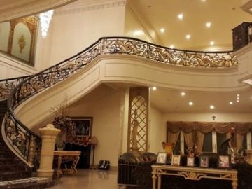 Rumah Mewah Dharmahusada Indah dkt Pakuwon City Araya Galaxy Bumi Permai