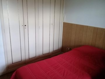 EXCELENTE DEPARTAMENTO EN PLANTA ALTA.