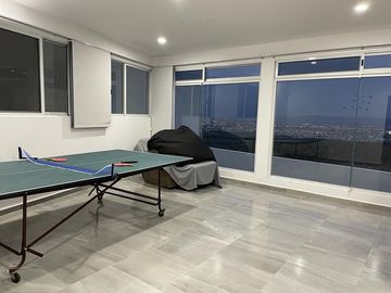 CASA CON ALBERCA EN CERRADA DEL PEDREGAL, SLP