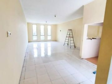 Dijual Ruko Bangunan 3 Lantai Strategis di Jl. Rungkut Asri Utara