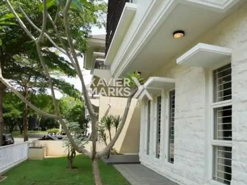 Rumah 2 Lantai Luas 240 di Araya Golf Boulevard kota Malang