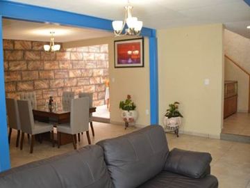 Venta Casa muy amplia Centro Tequis San Luis Potosí